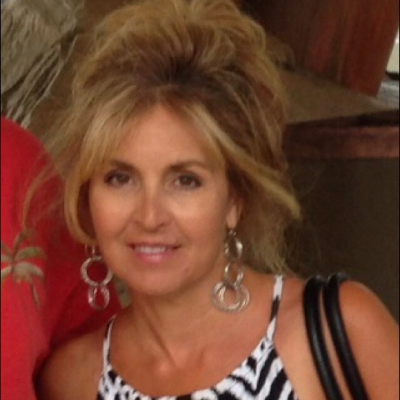 Meet your Posher, Kira - Picture 1 of 3